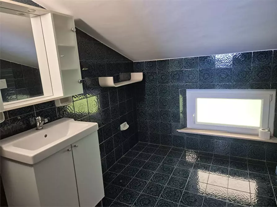 Immagine 23 di Villa in vendita  a Ancona