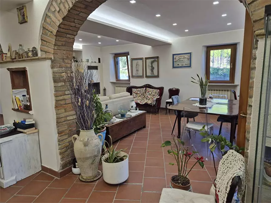 Immagine 5 di Porzione di villa in vendita  a Agugliano