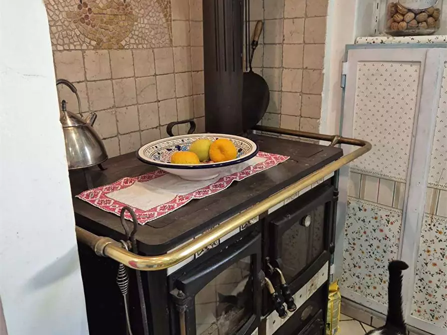 Immagine 28 di Porzione di villa in vendita  a Agugliano