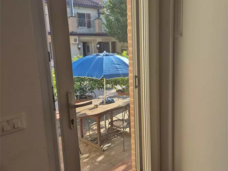 Immagine 71 di Porzione di villa in vendita  a Agugliano