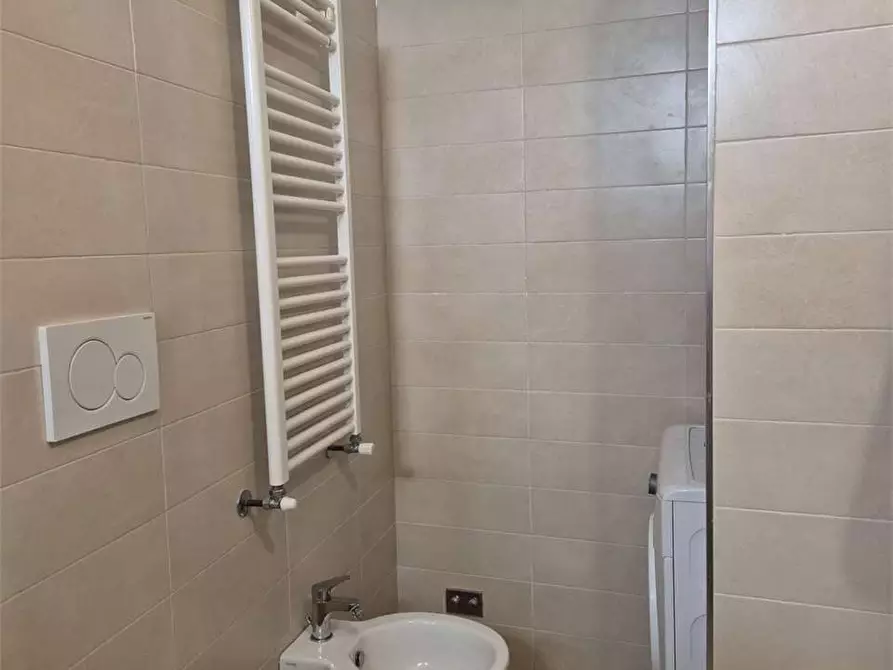 Immagine 70 di Porzione di villa in vendita  a Agugliano