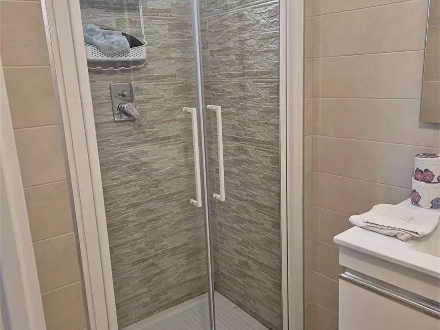 Immagine 69 di Porzione di villa in vendita  a Agugliano