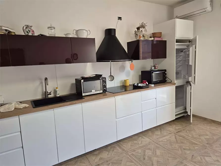 Immagine 73 di Porzione di villa in vendita  a Agugliano