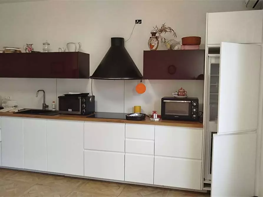 Immagine 59 di Porzione di villa in vendita  a Agugliano