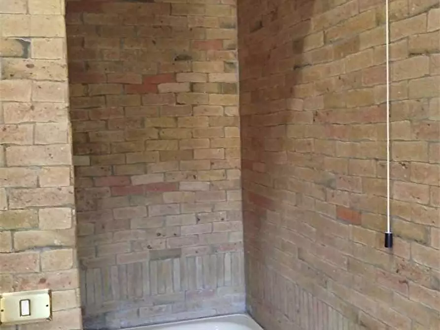 Immagine 44 di Porzione di villa in vendita  a Agugliano