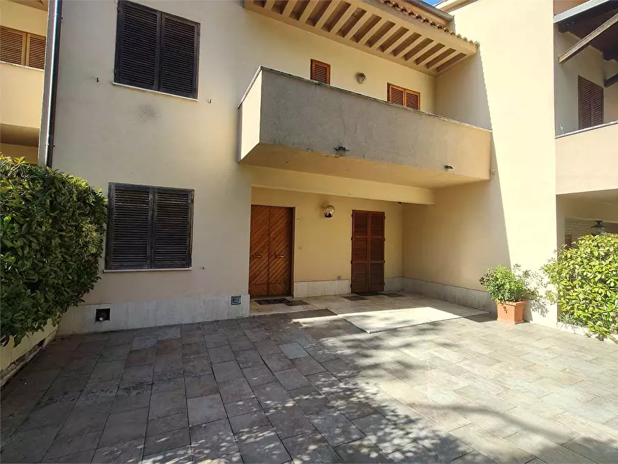 Immagine 4 di Villetta a schiera in vendita  in VIA DON STURZO  27 a Osimo