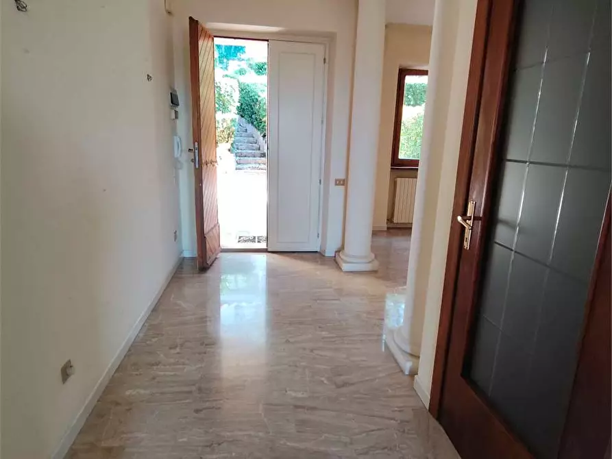 Immagine 11 di Villetta a schiera in vendita  in VIA DON STURZO  27 a Osimo
