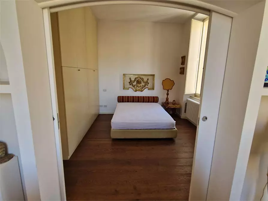 Immagine 10 di Trilocale in vendita  in piazza della repubblica a Osimo
