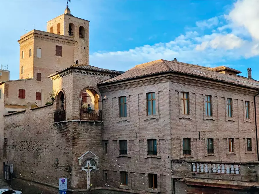 Immagine 14 di Trilocale in vendita  in piazza della repubblica a Osimo