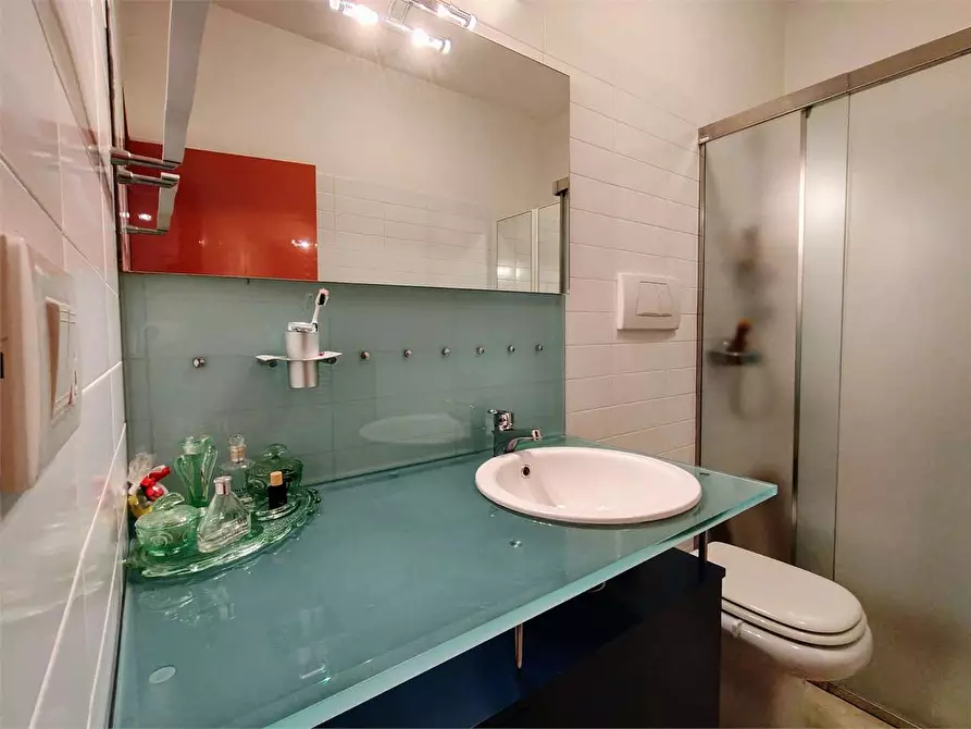 Immagine 19 di Trilocale in vendita  in piazza della repubblica a Osimo