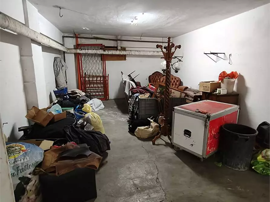 Immagine 2 di Garage in vendita  in VIA PESARO 21 a Ancona