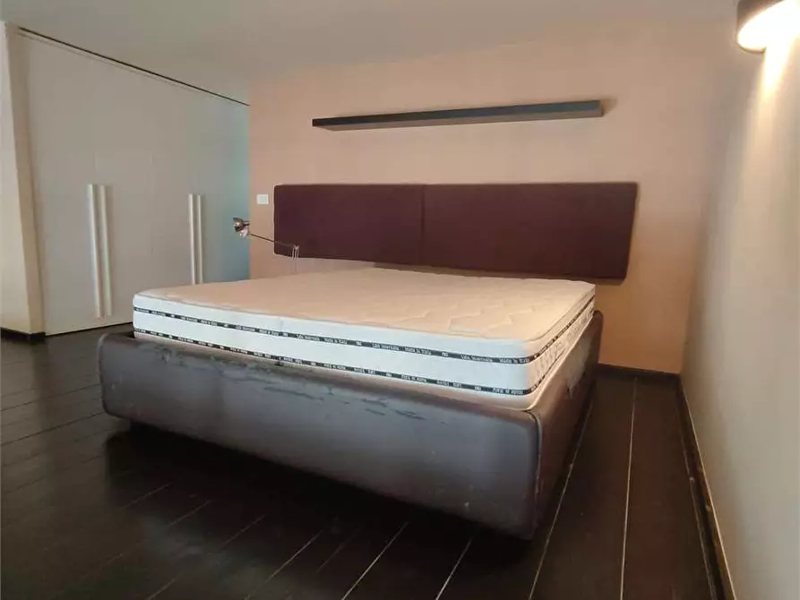 Immagine 9 di Bilocale in vendita  in VIA DEL FARO 4 a Ancona