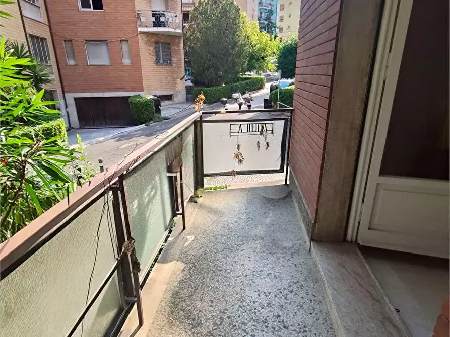 Immagine 13 di Quadrilocale in affitto  a Ancona
