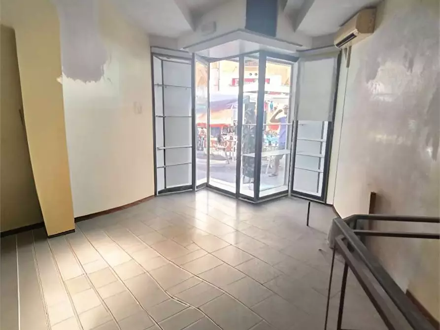 Immagine 2 di Negozio in affitto  in CORSO MAZZINI 116A a Ancona