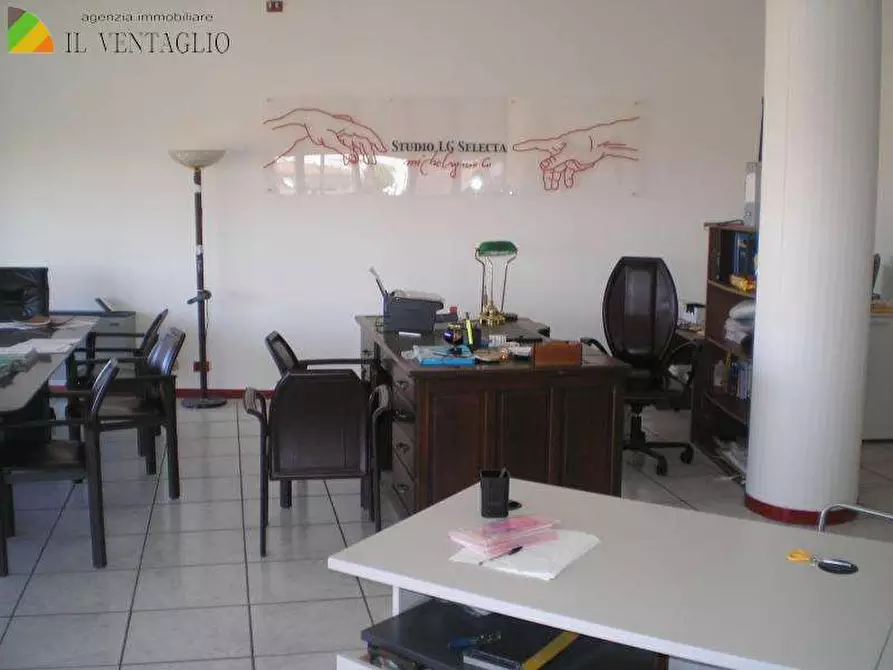 Immagine 2 di Ufficio in vendita  a Sassuolo