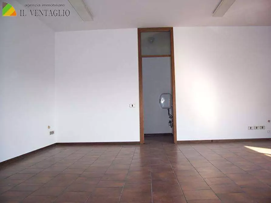 Immagine 1 di Ufficio in vendita  a Sassuolo
