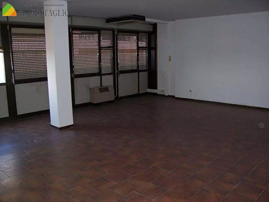 Immagine 7 di Ufficio in vendita  a Sassuolo