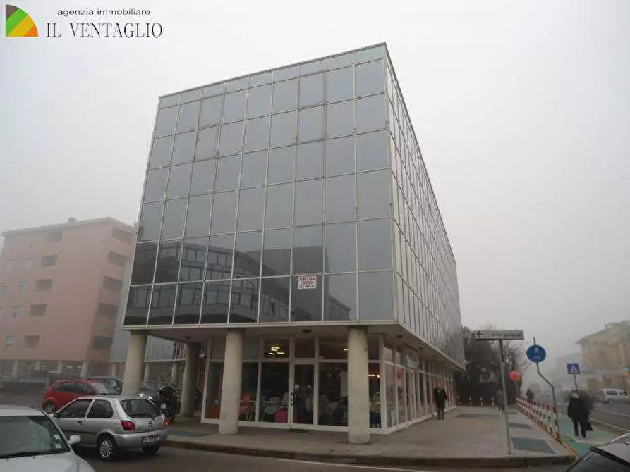 Immagine 11 di Ufficio in affitto  a Sassuolo