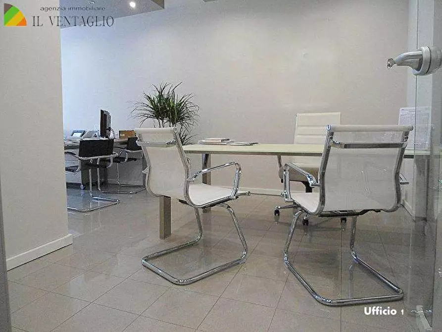 Immagine 4 di Ufficio in vendita  a Sassuolo