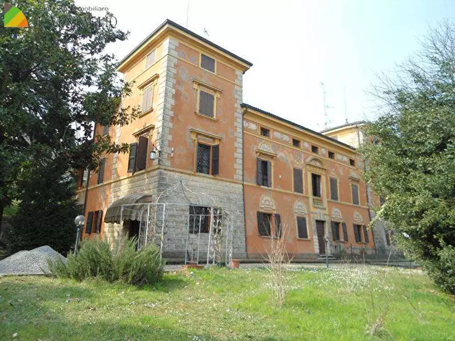 Immagine 1 di Villa in vendita  a Casalgrande