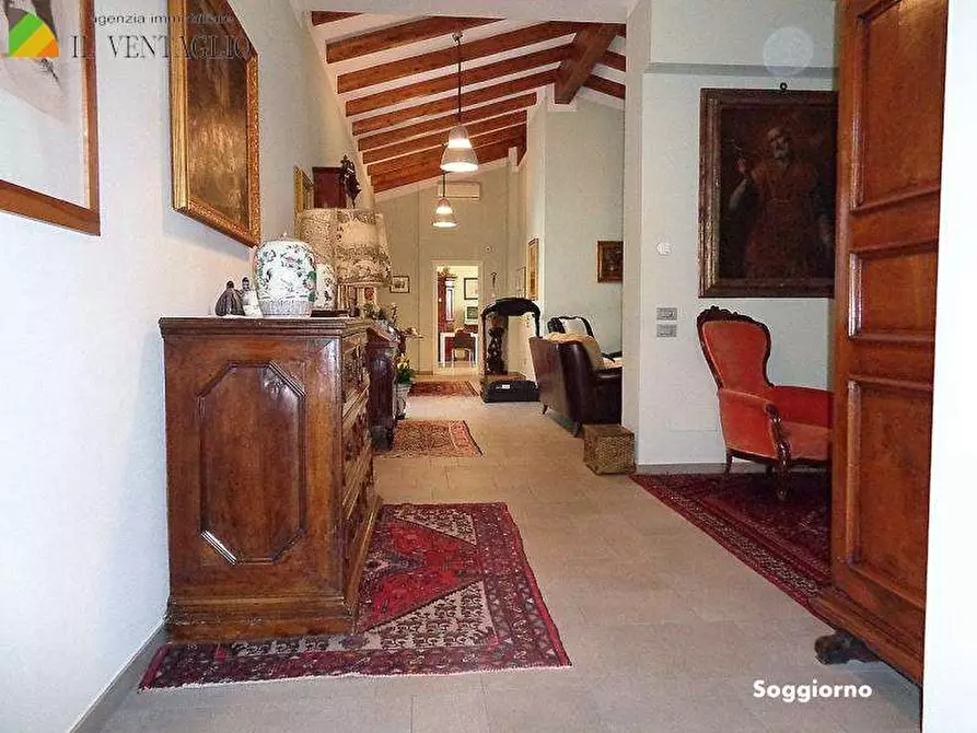 Immagine 4 di Villa in vendita  a Albinea