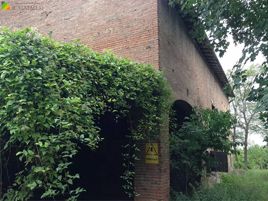 Immagine 13 di Villa in vendita  a Casalgrande