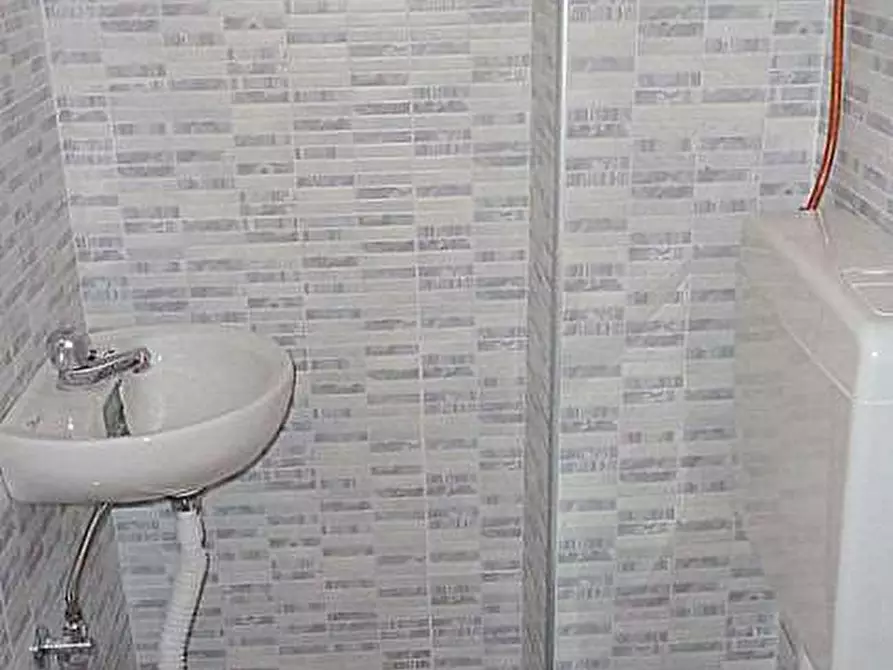 Immagine 5 di Ufficio in vendita  a Sassuolo