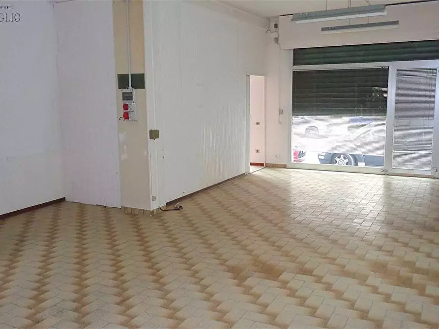 Immagine 3 di Negozio in vendita  a Sassuolo