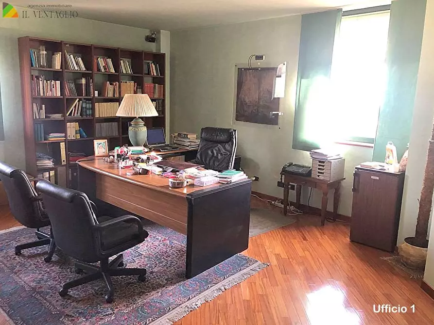 Immagine 1 di Ufficio in affitto  a Sassuolo