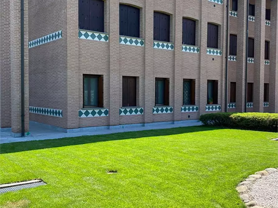 Immagine 7 di Trilocale in affitto  a Maranello