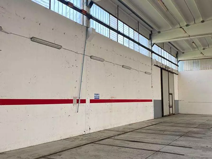 Immagine 1 di Capannone industriale in affitto  a Finale Emilia