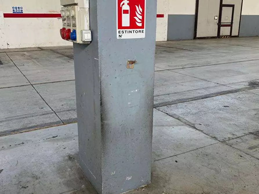 Immagine 3 di Capannone industriale in affitto  a Finale Emilia