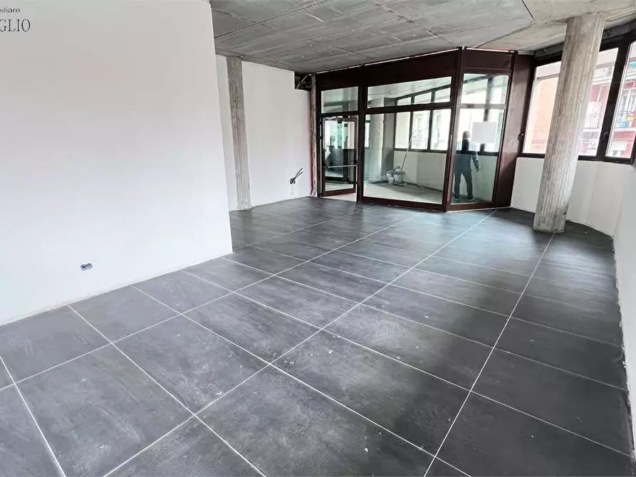 Immagine 7 di Ufficio in vendita  a Sassuolo