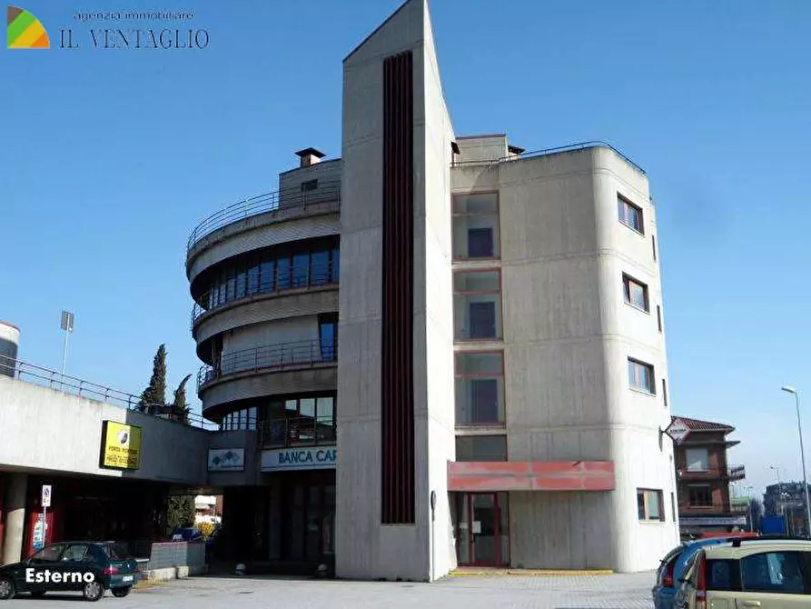 Immagine 6 di Ufficio in vendita  a Sassuolo