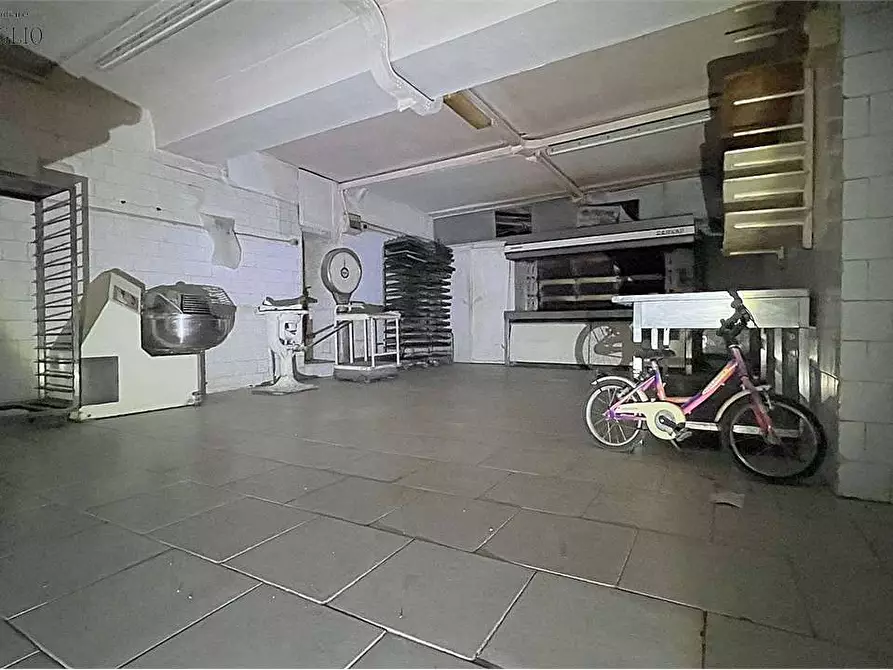 Immagine 3 di Negozio in affitto  a Sassuolo