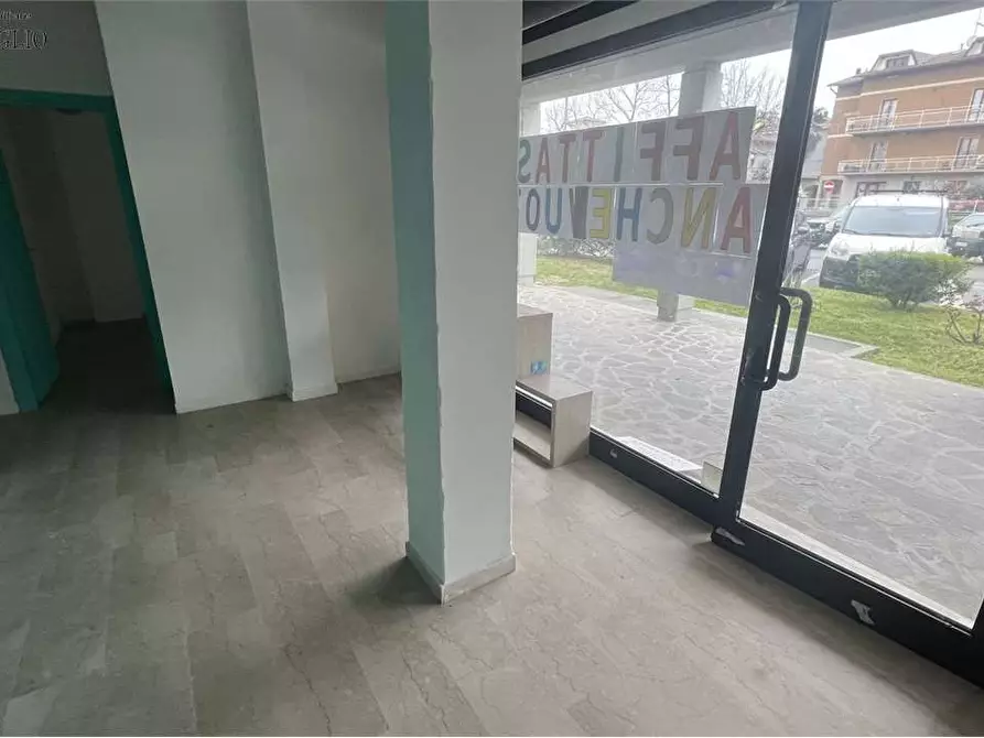 Immagine 3 di Negozio in affitto  a Fiorano Modenese