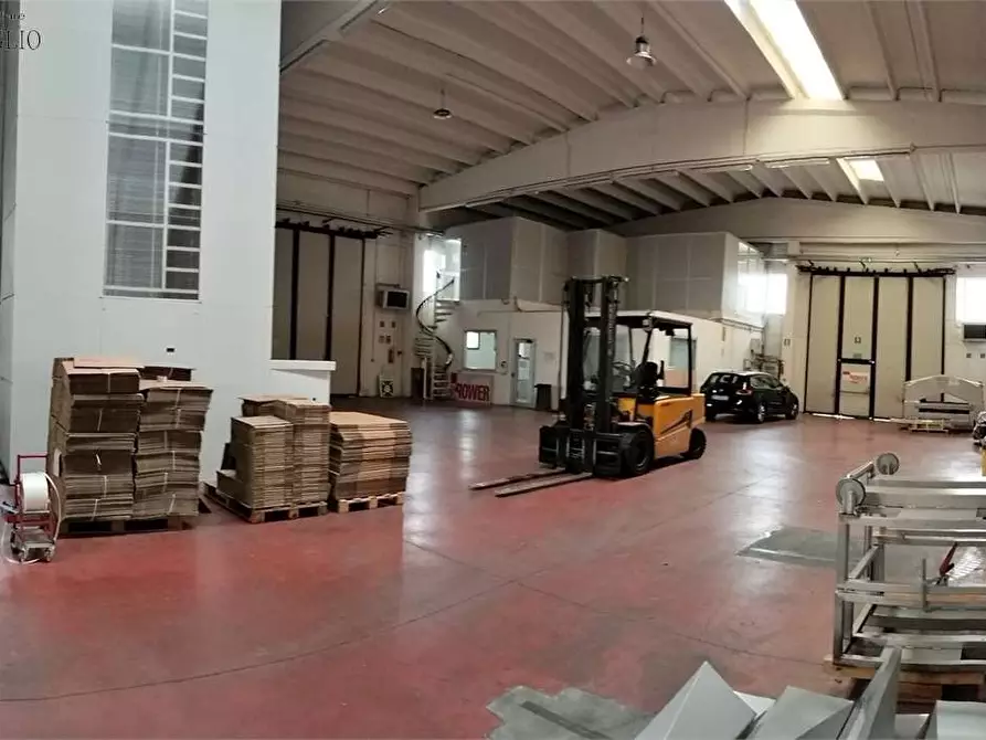 Immagine 10 di Capannone industriale in vendita  a Casalgrande
