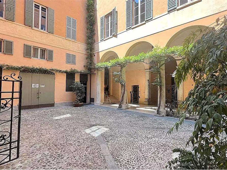 Immagine 2 di Ufficio in affitto  a Modena