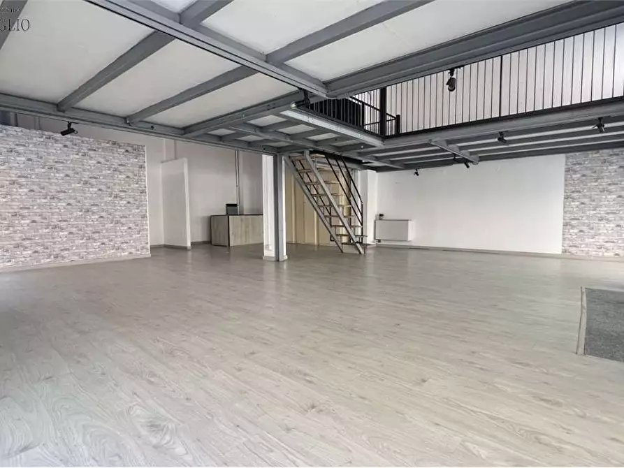 Immagine 3 di Negozio in affitto  a Sassuolo