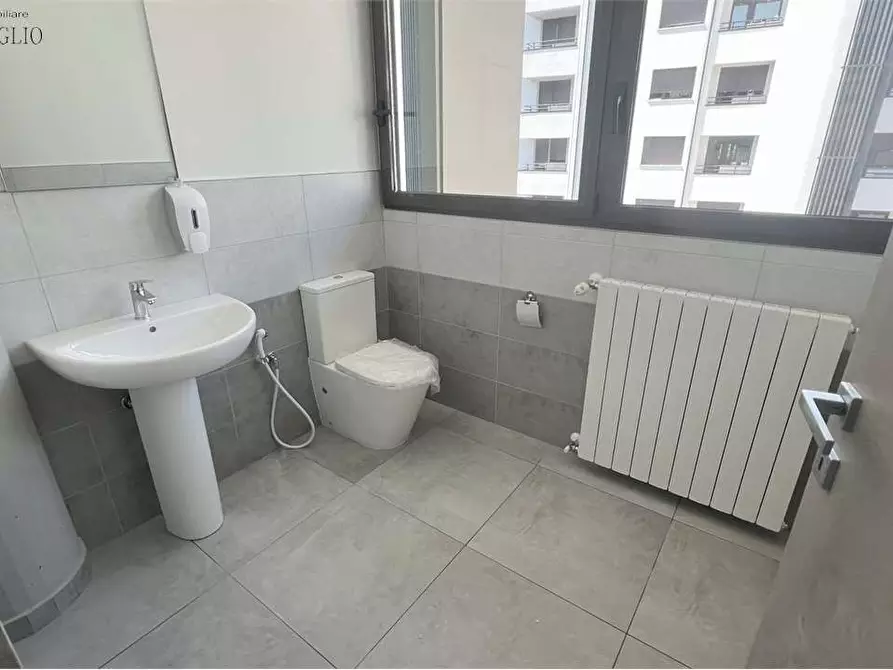 Immagine 5 di Ufficio in affitto  a Sassuolo