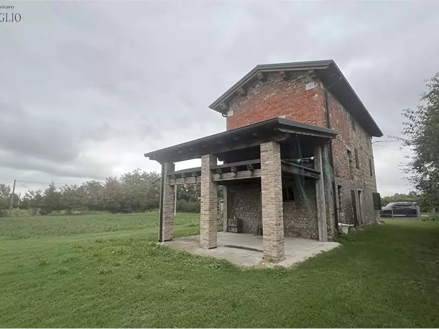 Immagine 1 di Rustico / casale in vendita  a Casalgrande