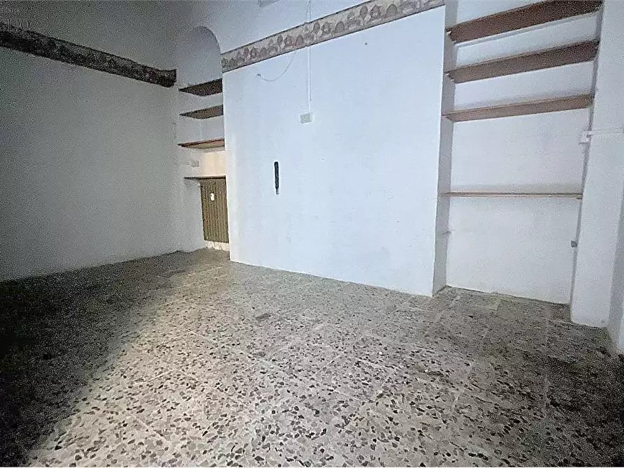 Immagine 3 di Magazzino in affitto  a Torino