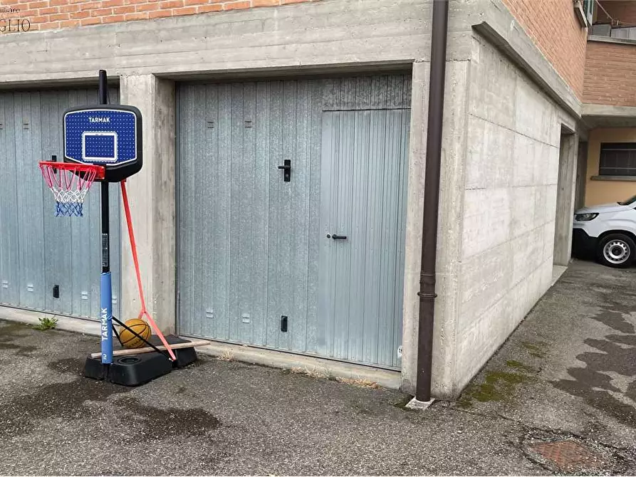 Immagine 7 di Negozio in affitto  a Casalgrande