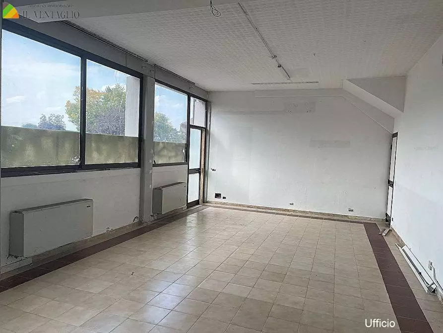 Immagine 5 di Capannone industriale in vendita  a Fiorano Modenese