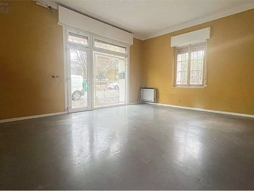 Immagine 1 di Negozio in affitto  a Sassuolo