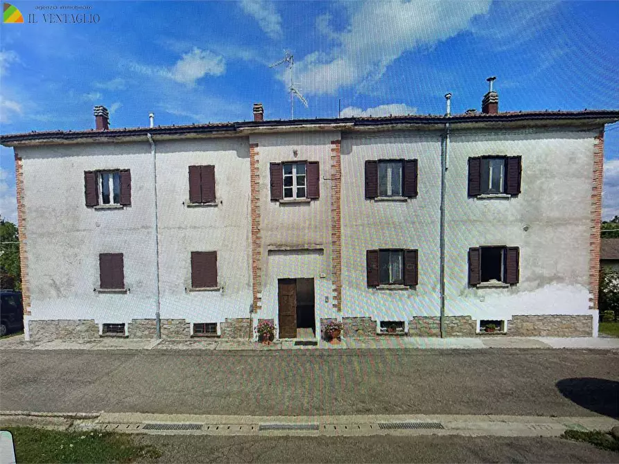 Immagine 1 di Quadrilocale in affitto  a Toano