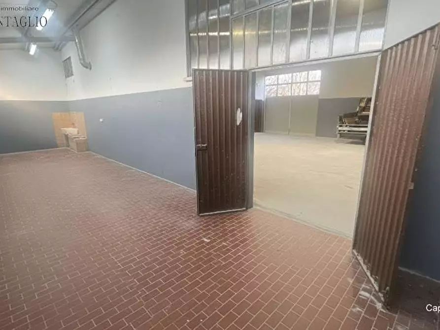 Immagine 5 di Capannone industriale in affitto  a Sassuolo