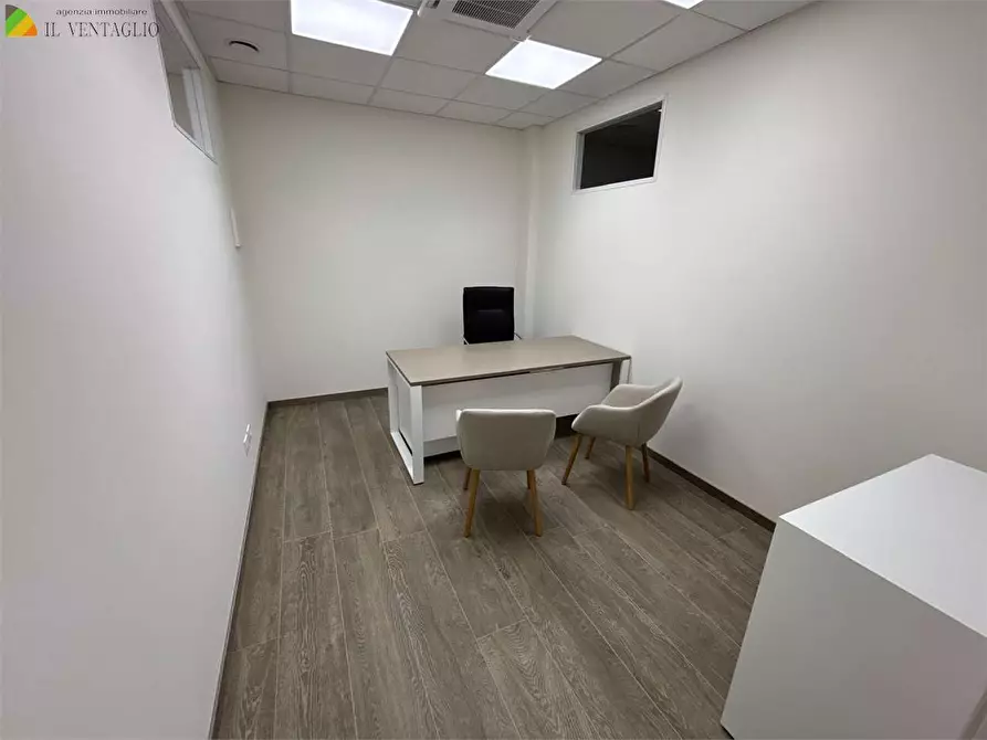 Immagine 4 di Ufficio in affitto  a Sassuolo