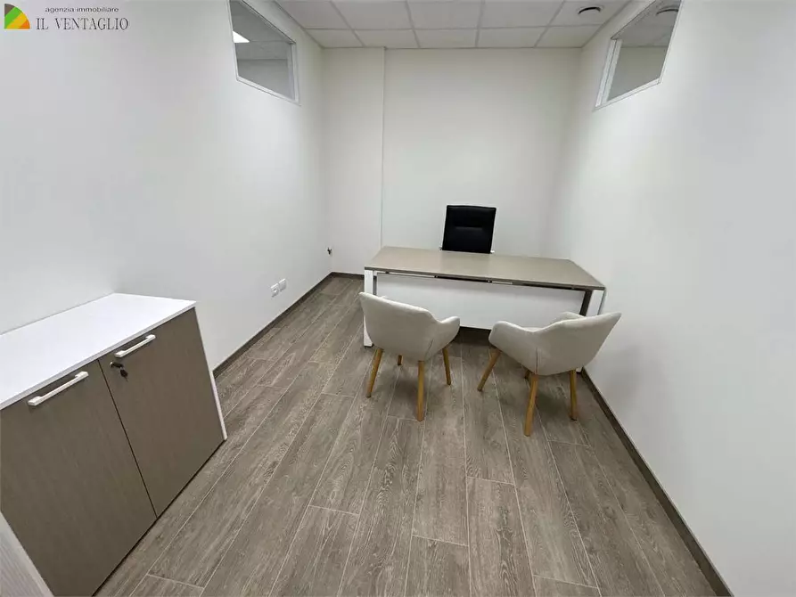 Immagine 2 di Ufficio in affitto  a Sassuolo