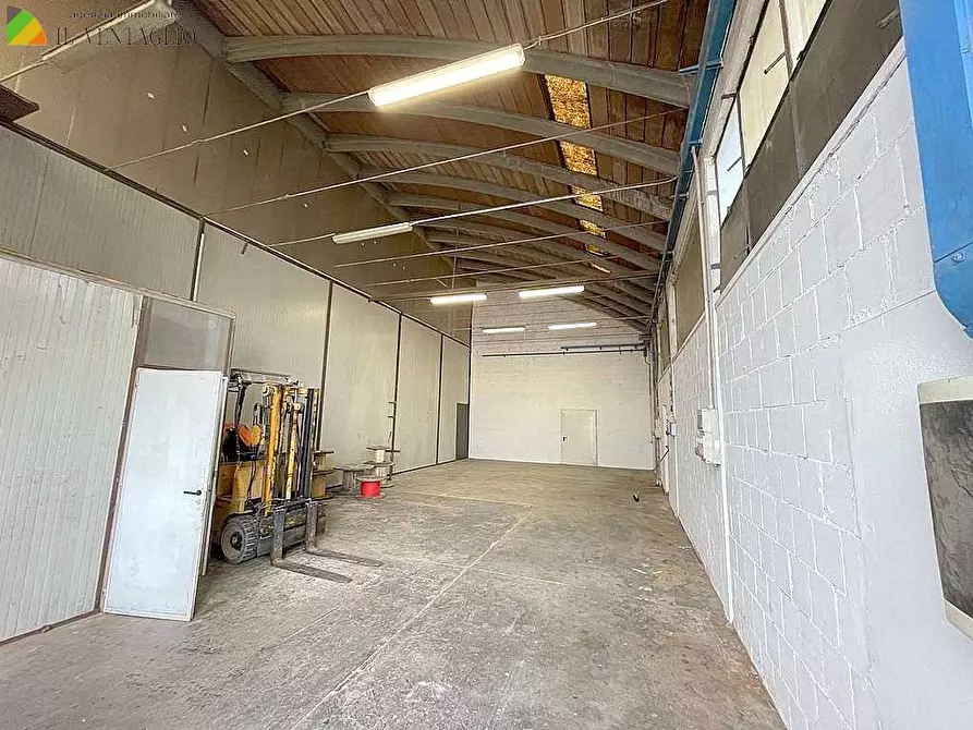 Immagine 1 di Capannone industriale in affitto  a Casalgrande